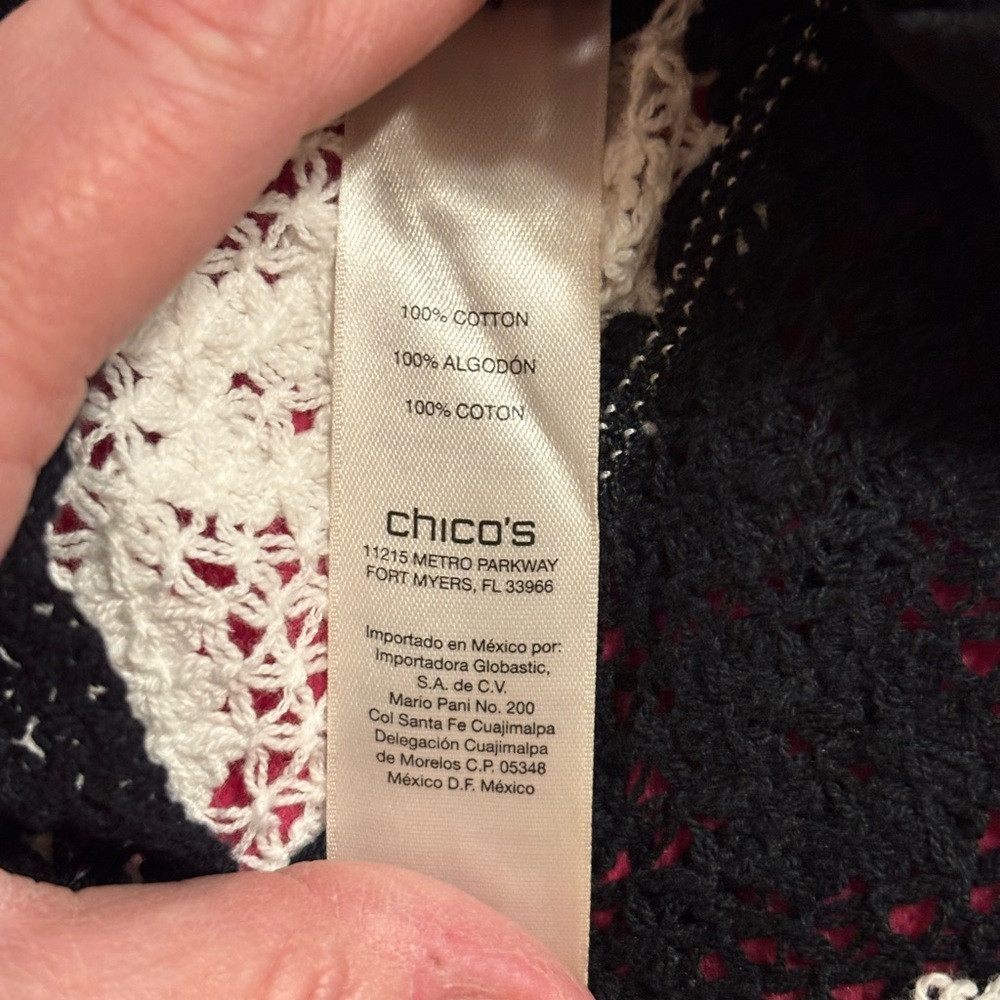Chico’s Black White Crochet Lace Zip Front Vest Size 1 Cotton - Picture 4 of 9